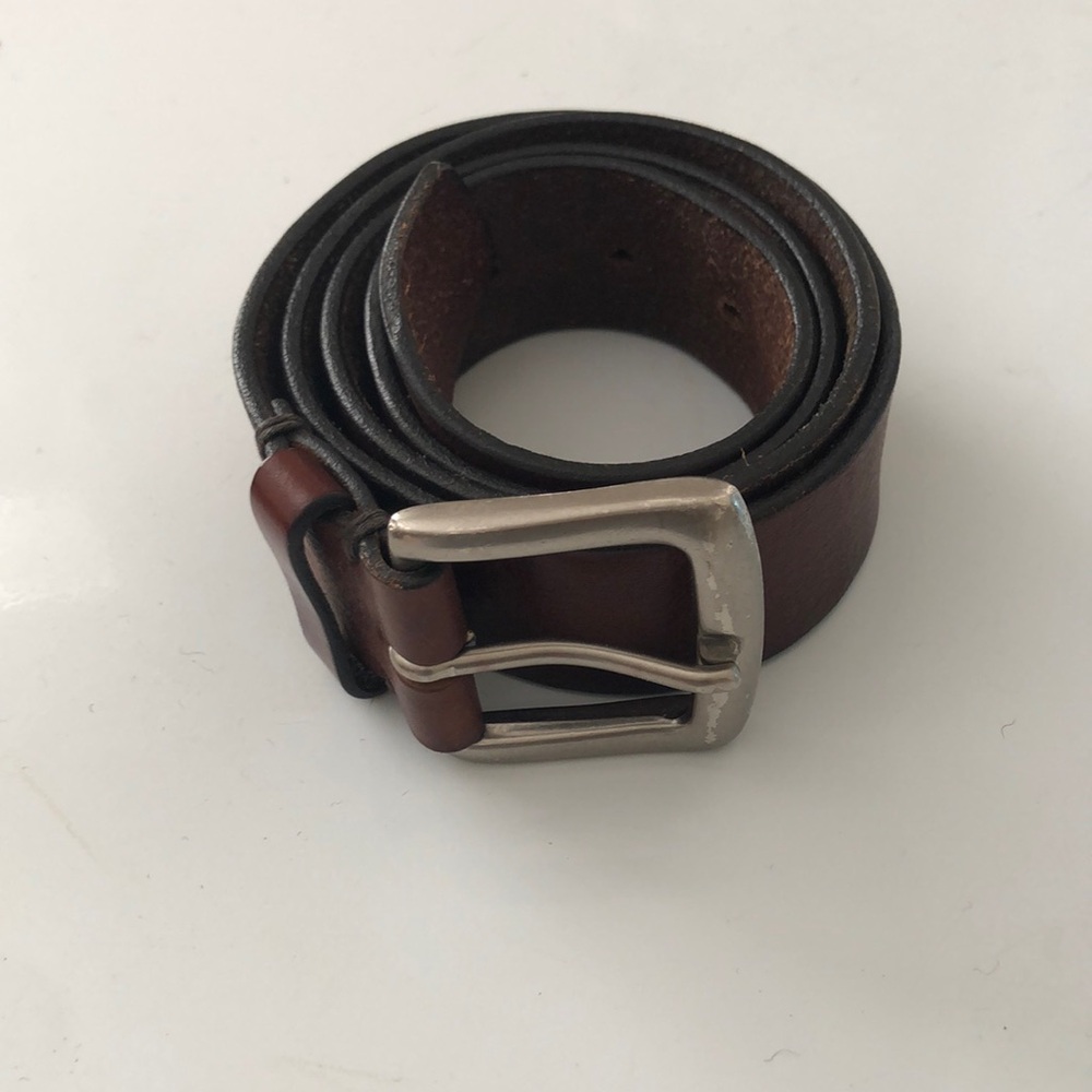 🎰Gap leather belt
